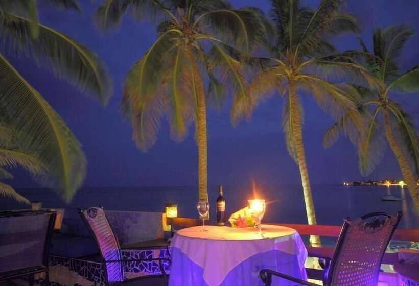 Fotos del hotel Cocoplum Beach:  18