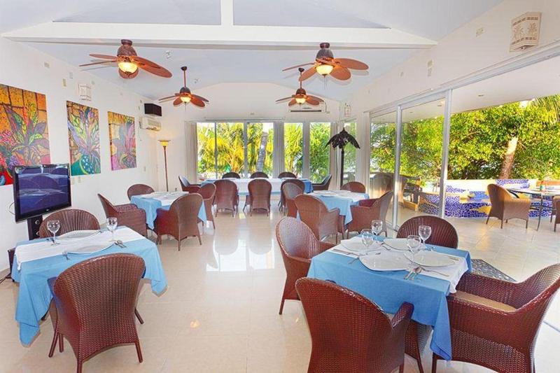 Fotos del hotel Cocoplum Beach:  6