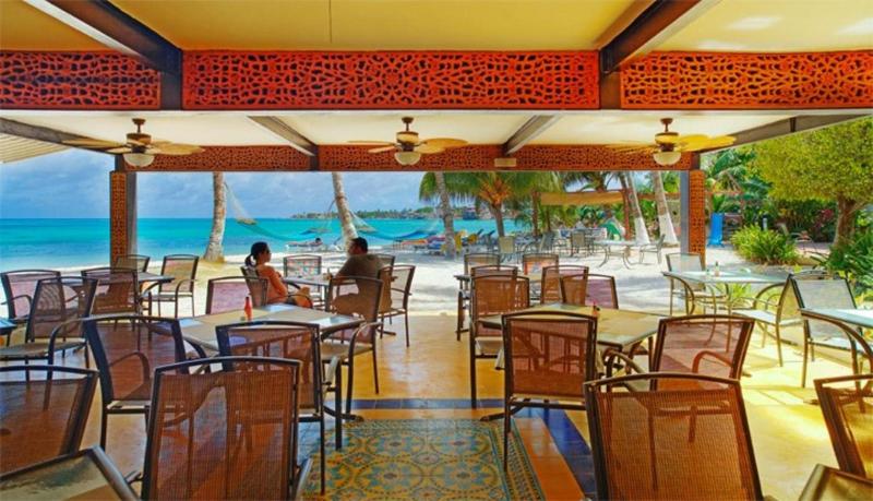 Fotos del hotel Cocoplum Beach:  4