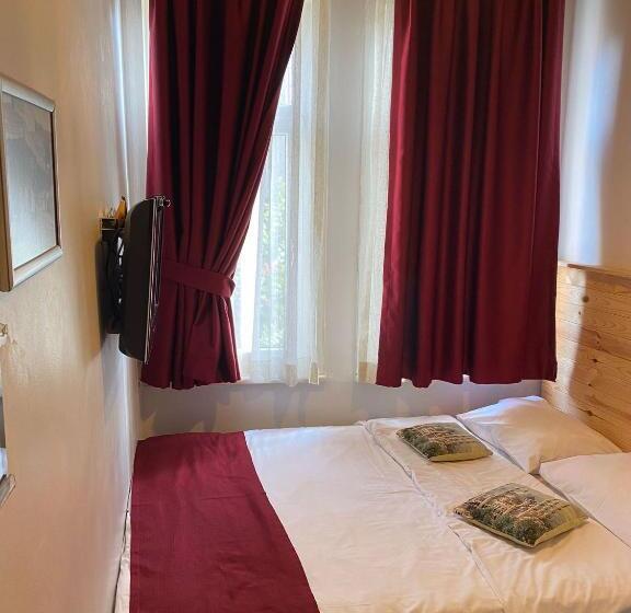 Fotos del hotel Corner Hot:  41