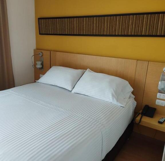 Fotos del hotel Dorado Ferial:  24