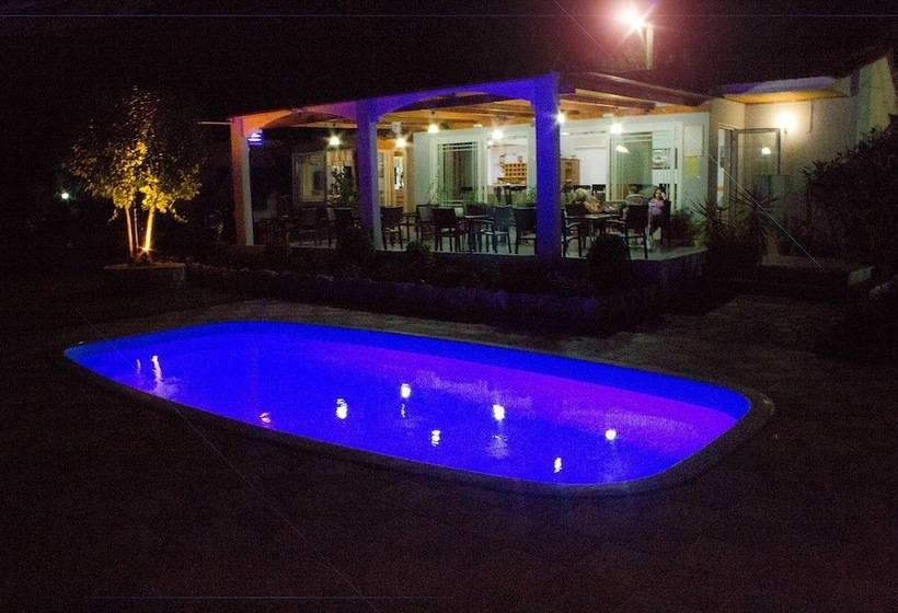 هتل Gardenia