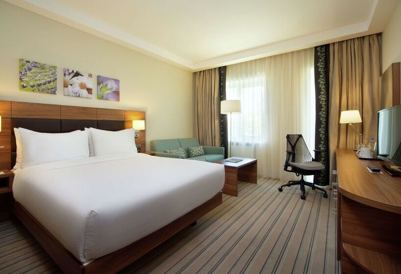 هتل Hilton Garden Inn Moscow New Riga