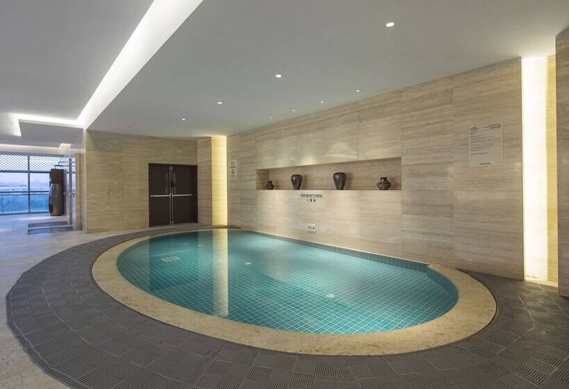 هتل Howard Johnson Kangda Plaza Qingdao