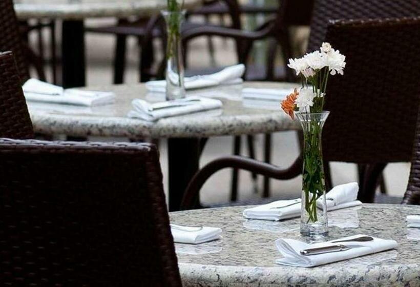 فندق Mansion Merida Boutique   Restaurant