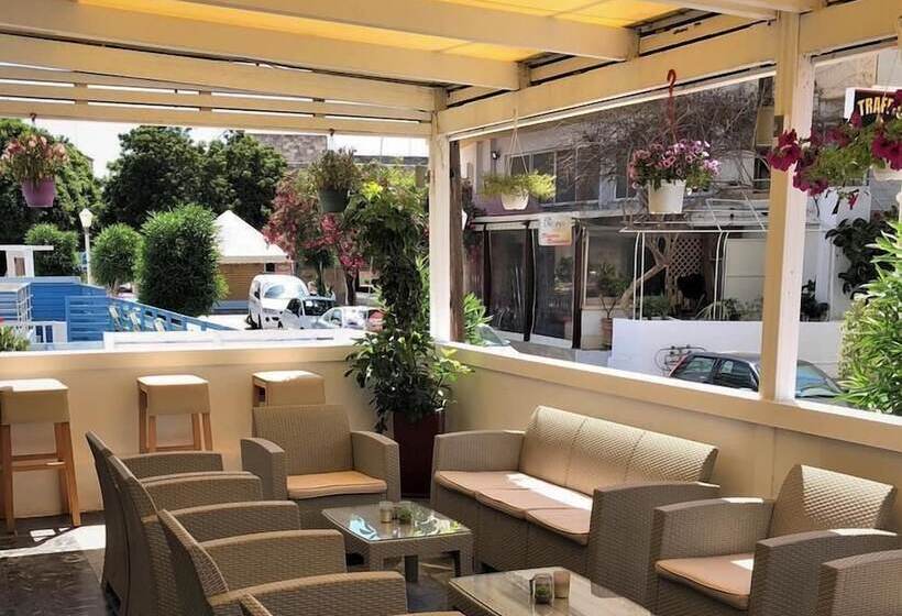 هتل Mimosa Suites