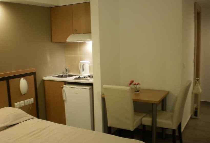 هتل Mimosa Suites