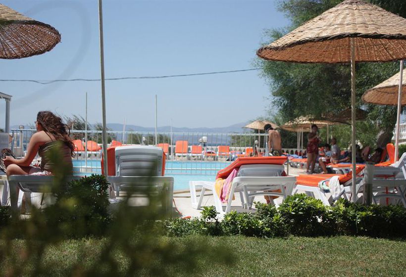 فندق Poseidon Cesme Resort