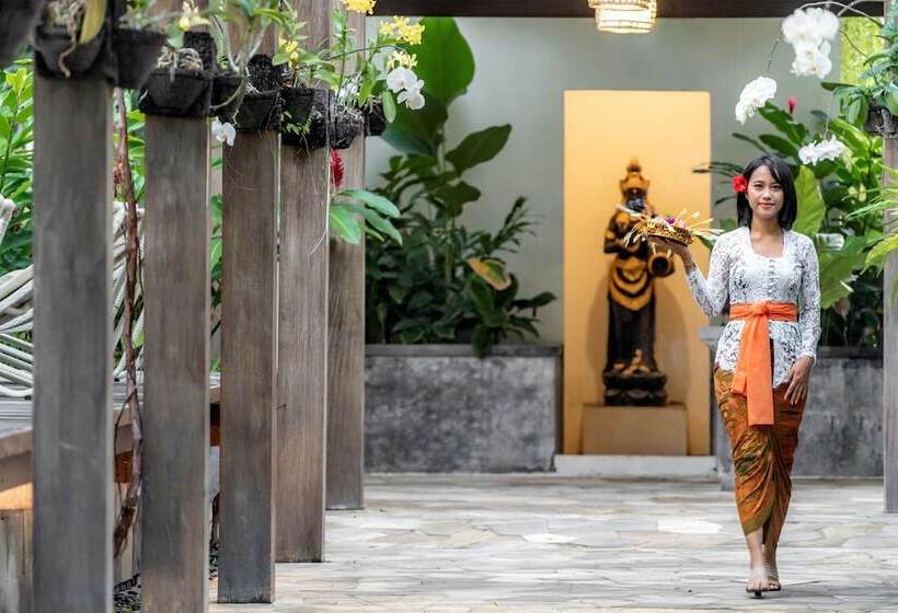 Отель Taksu Sanur
