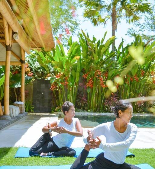 هتل The Open House Jimbaran Bali