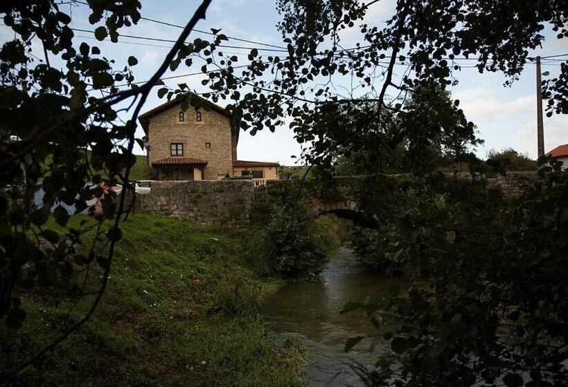 هتل Trisileja En Puente Romano