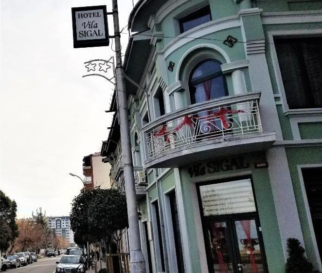 هتل Vila Sigal Pogradec