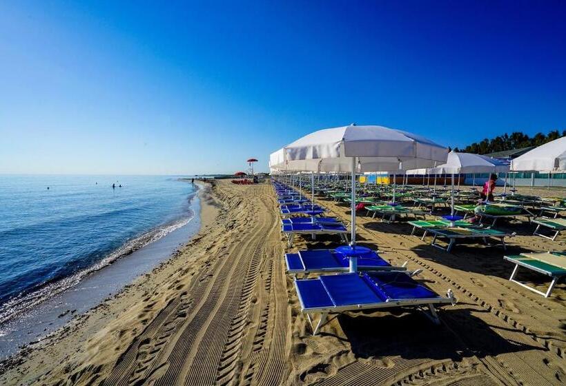 استراحتگاه Gh Campoverde Village