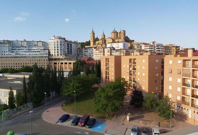 هتل Apartamentos Alcañiz, Suite Deluxe