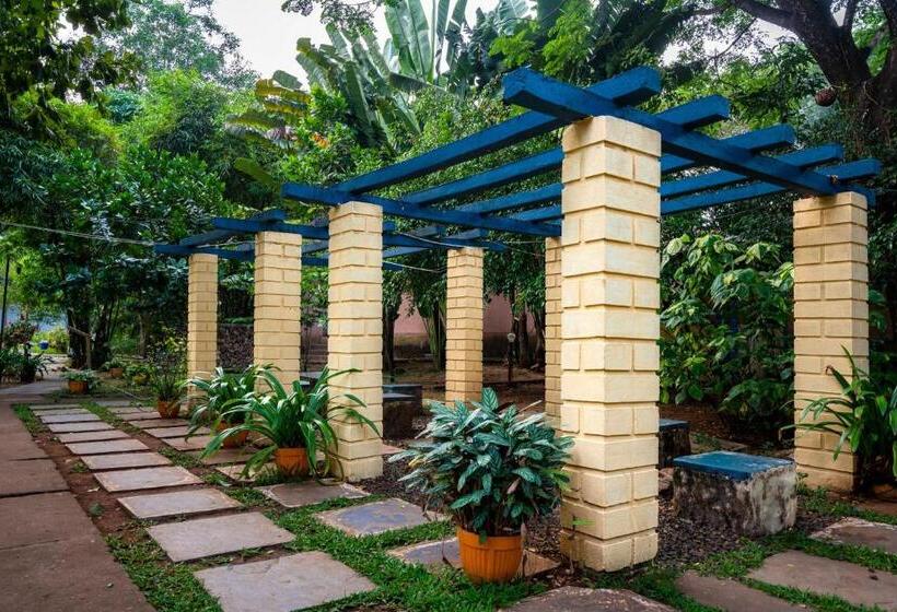 酒店 Dandeli Resorts Inn