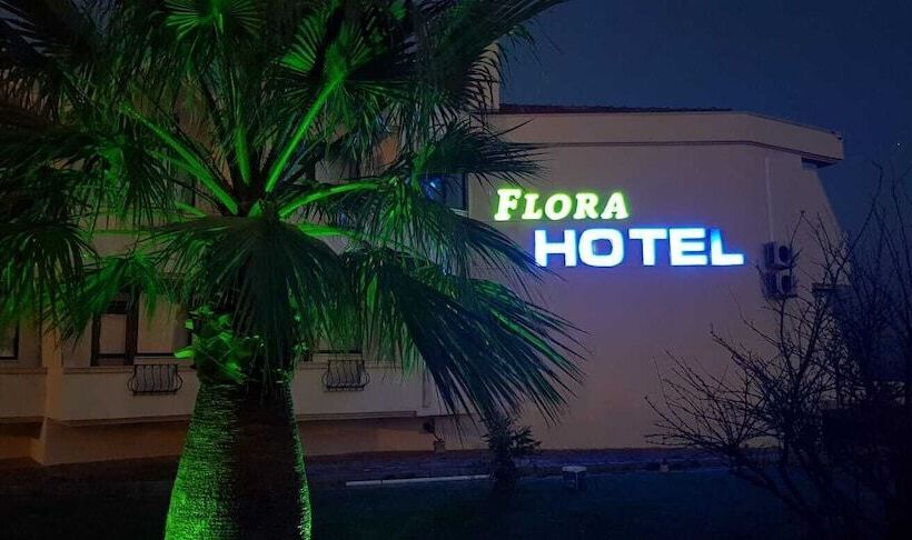 هتل Flora