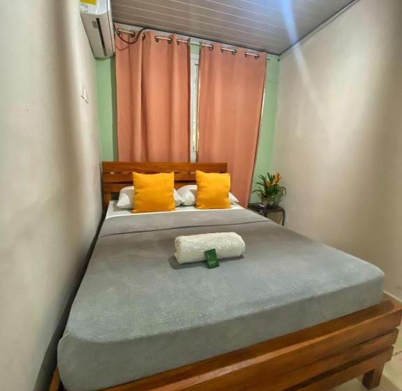 بنسيون Hostel Travelers Chitre