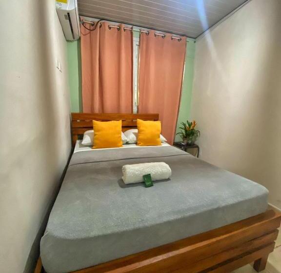 پانسیون Hostel Travelers Chitre