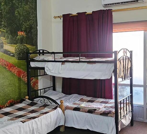Pizza Street Hostel
