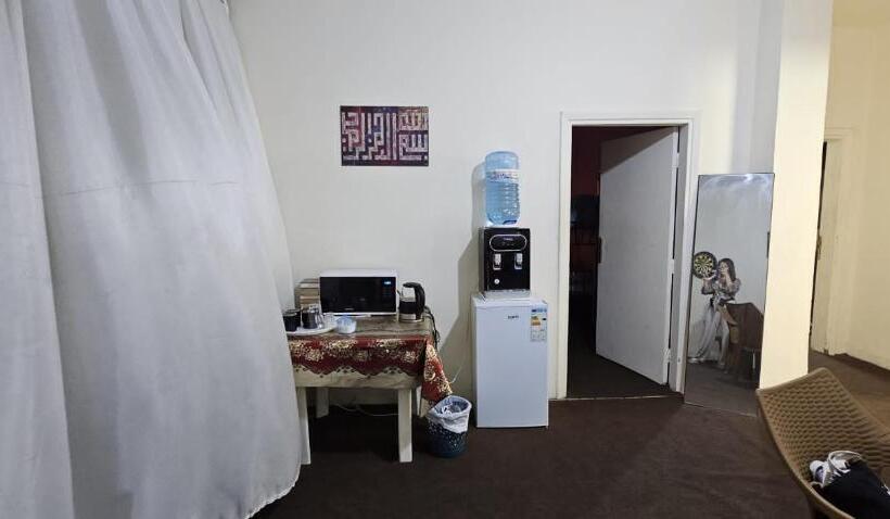 Pizza Street Hostel