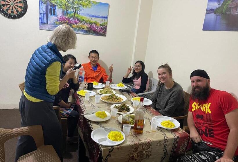 Pizza Street Hostel