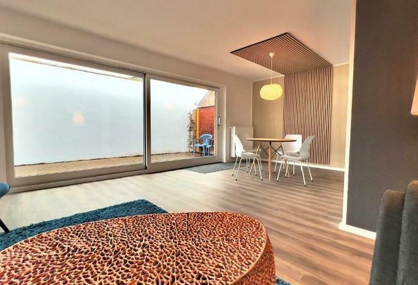 住宿加早餐  Großes City Ferienhaus Mit Terrasse, Grill Und Parkplatz F19