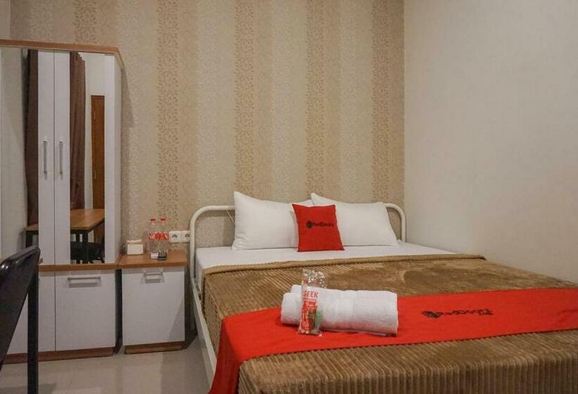 فندق Reddoorz Plus @ Karangploso