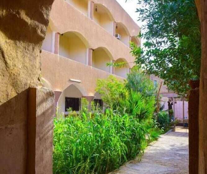 هتل Rose Guest House