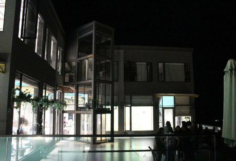 Paraiso Resort & Club