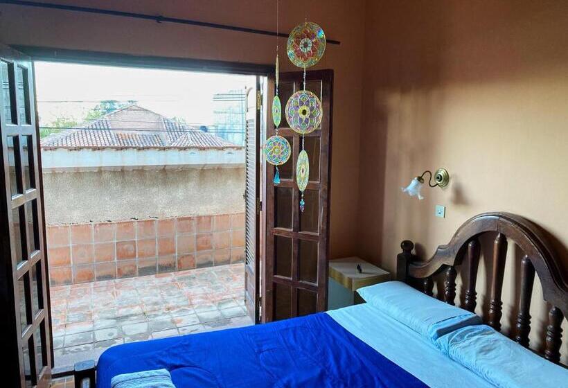 پانسیون Hostal Lo De Ramona