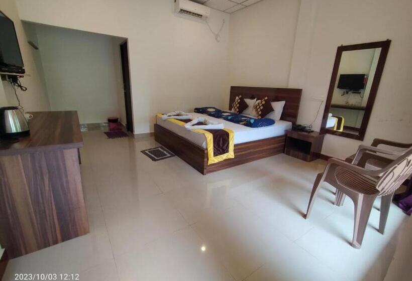 Royal Neil Resort
