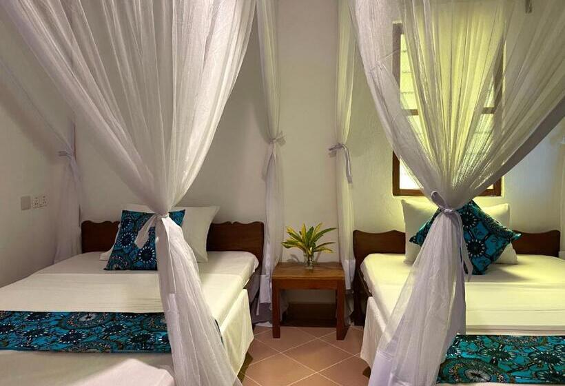 هتل Poa Poa Bungalows