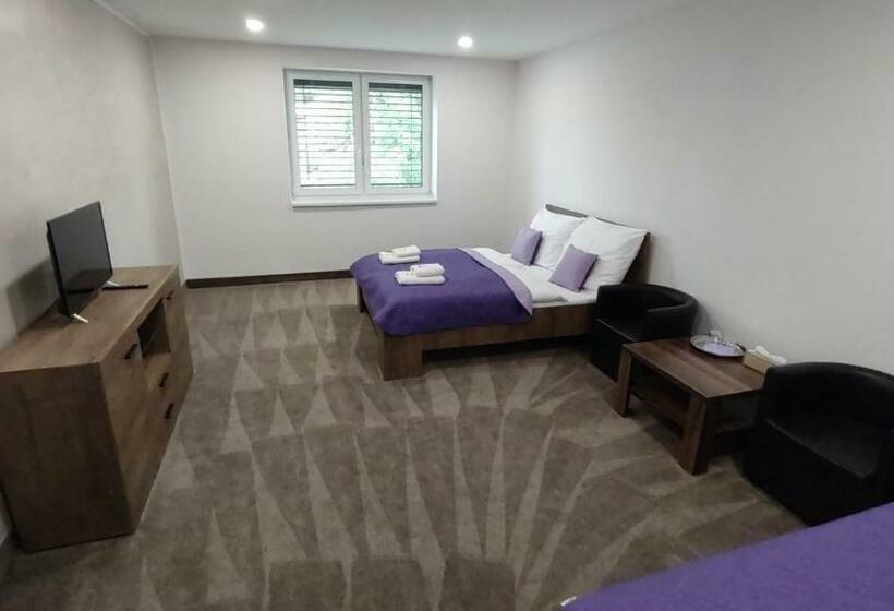 بنسيون Gól Centrum Resort