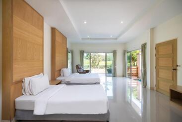 Thara Cholapruek Resort Sha Extra Plus