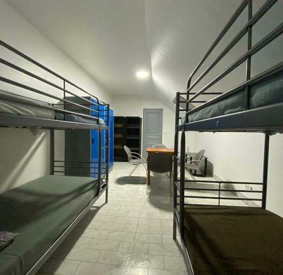 בית מלון כפרי Hôtel Pincevent