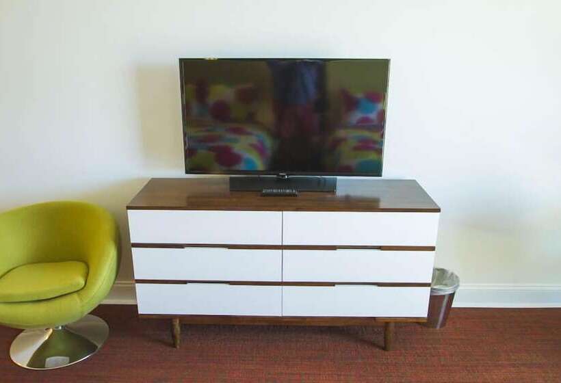 فندق Mother Earth Motor Lodge