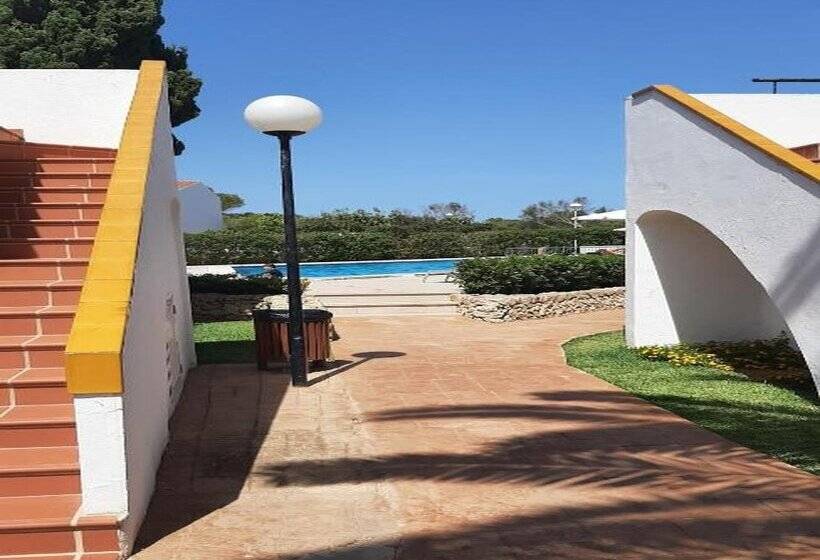 Aparthotel Flora Park