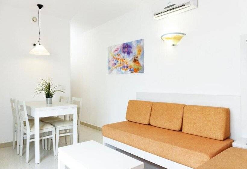 Aparthotel Flora Park