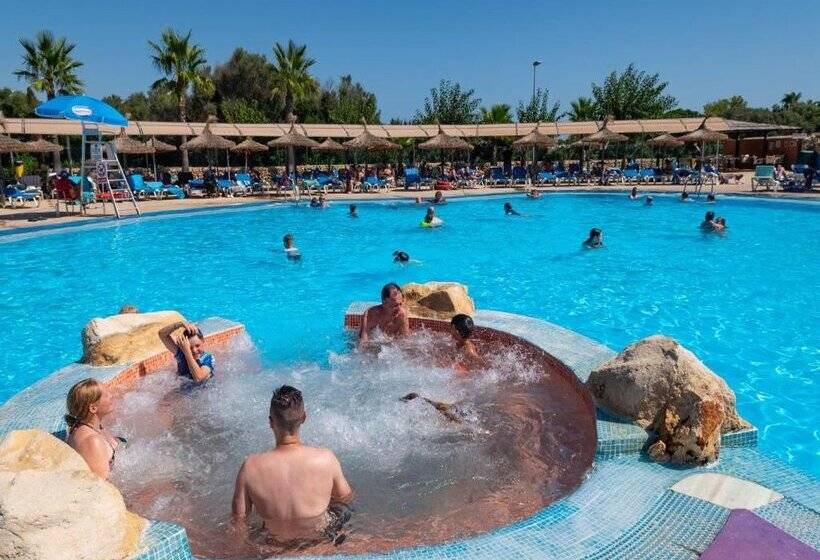 Aparthotel Flora Park