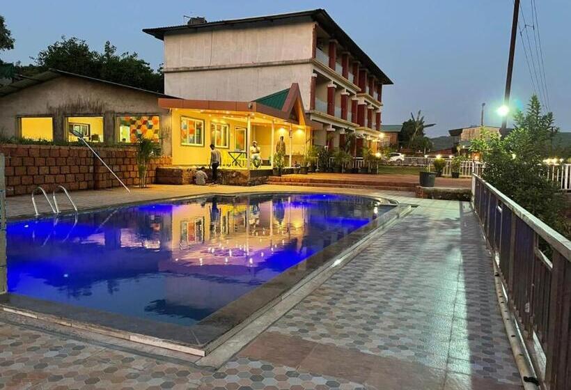 فندق Khushi Riverside Resort & Spa
