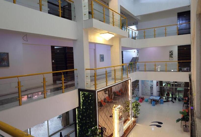 בית מלון כפרי Nilaya Nest Away