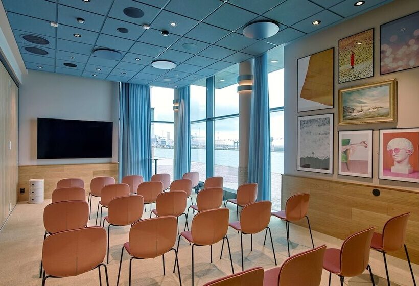 هتل Scandic Oceanhamnen