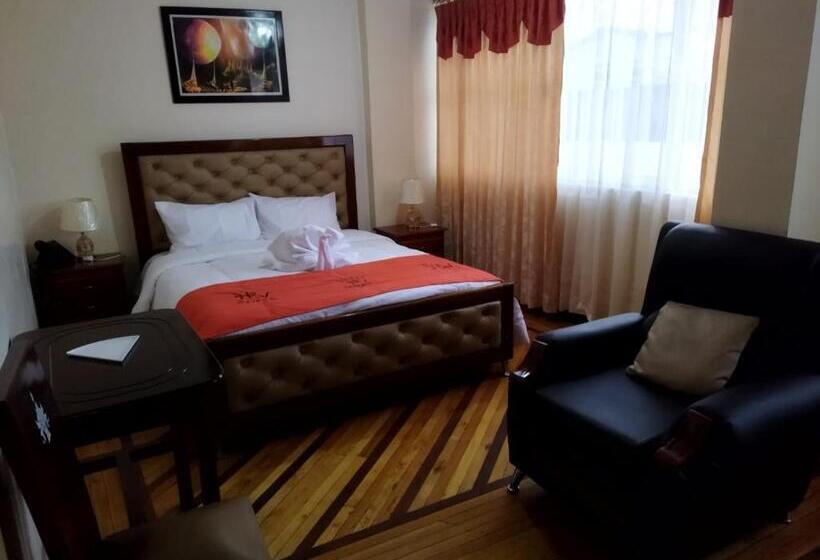 هتل Velanez Suite Riobamba