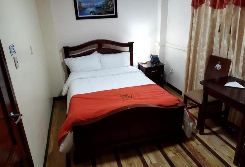 هتل Velanez Suite Riobamba