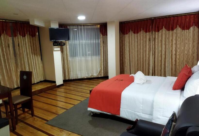 هتل Velanez Suite Riobamba