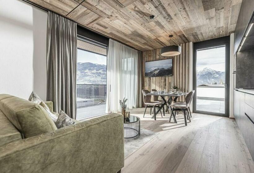 Perfect Lodgings Panorama Hart