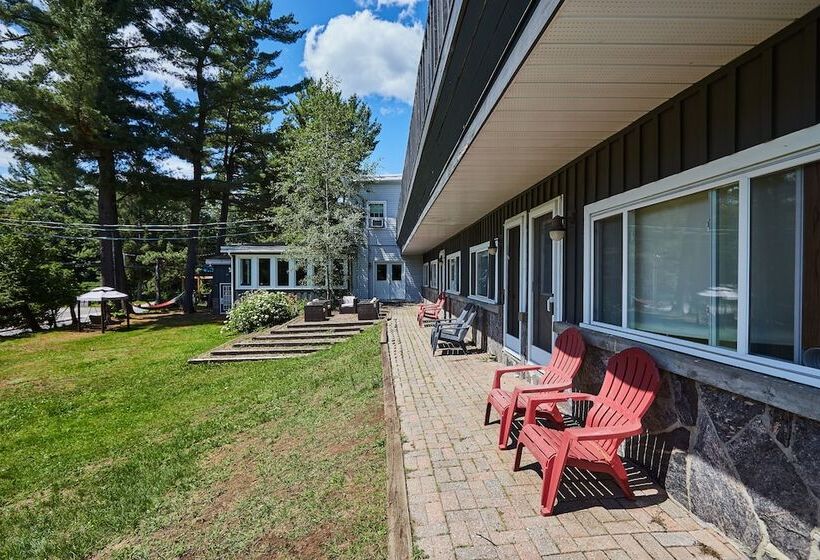 渡假胜地  3 Pines Lodge Muskoka