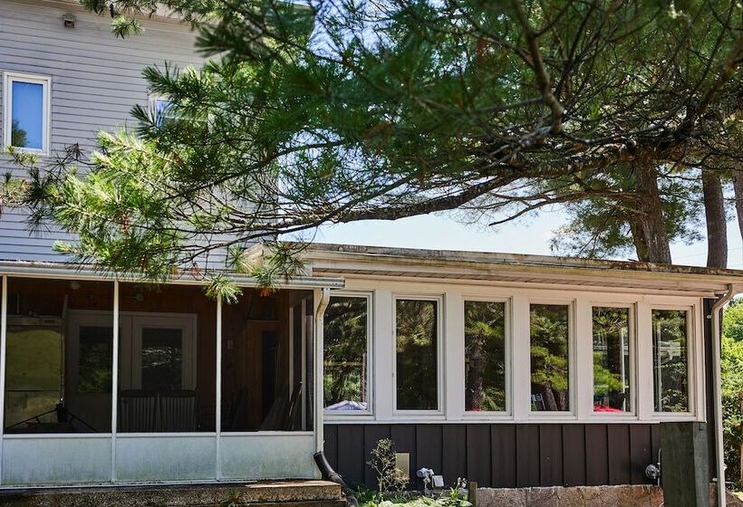 渡假胜地  3 Pines Lodge Muskoka