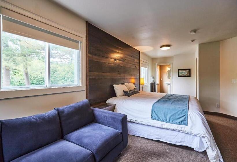 渡假胜地  3 Pines Lodge Muskoka