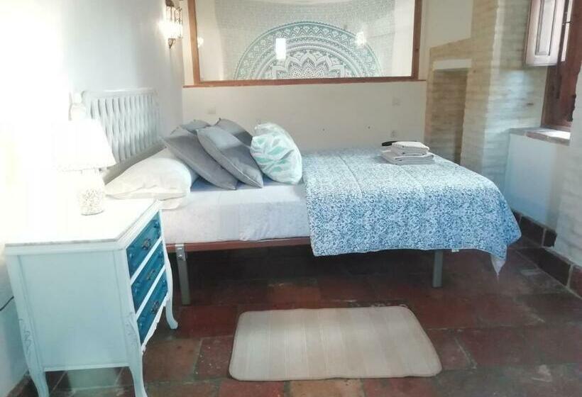 هاستل Fery & Nico